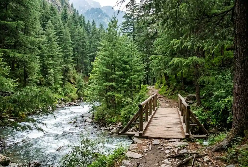 Chalal village walking trail near Kasol